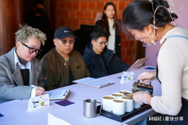第十二届上海国际潮流饮品创意制作大赛PG麻将胡了咖博士商用全自动咖啡机助(图4)