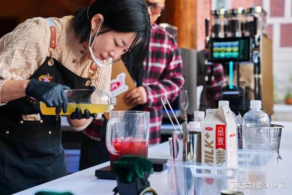 第十二届上海国际潮流饮品创意制作大赛PG麻将胡了咖博士商用全自动咖啡机助(图7)